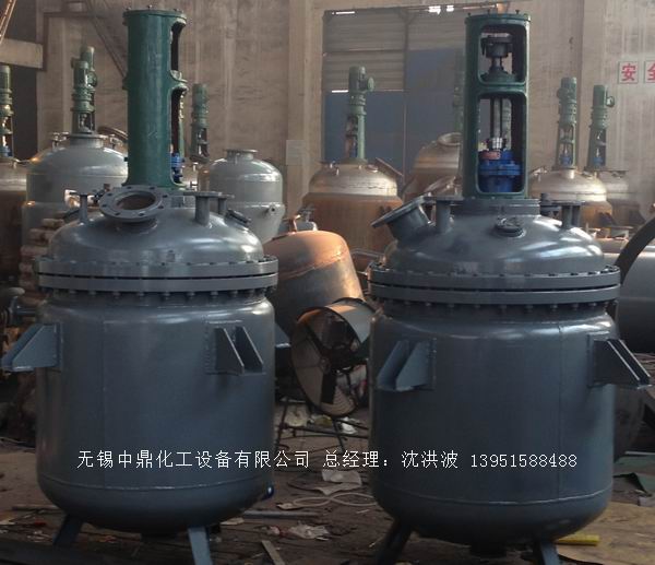 蒸汽加熱反應(yīng)釜、導(dǎo)熱油循環(huán)加熱反應(yīng)釜 